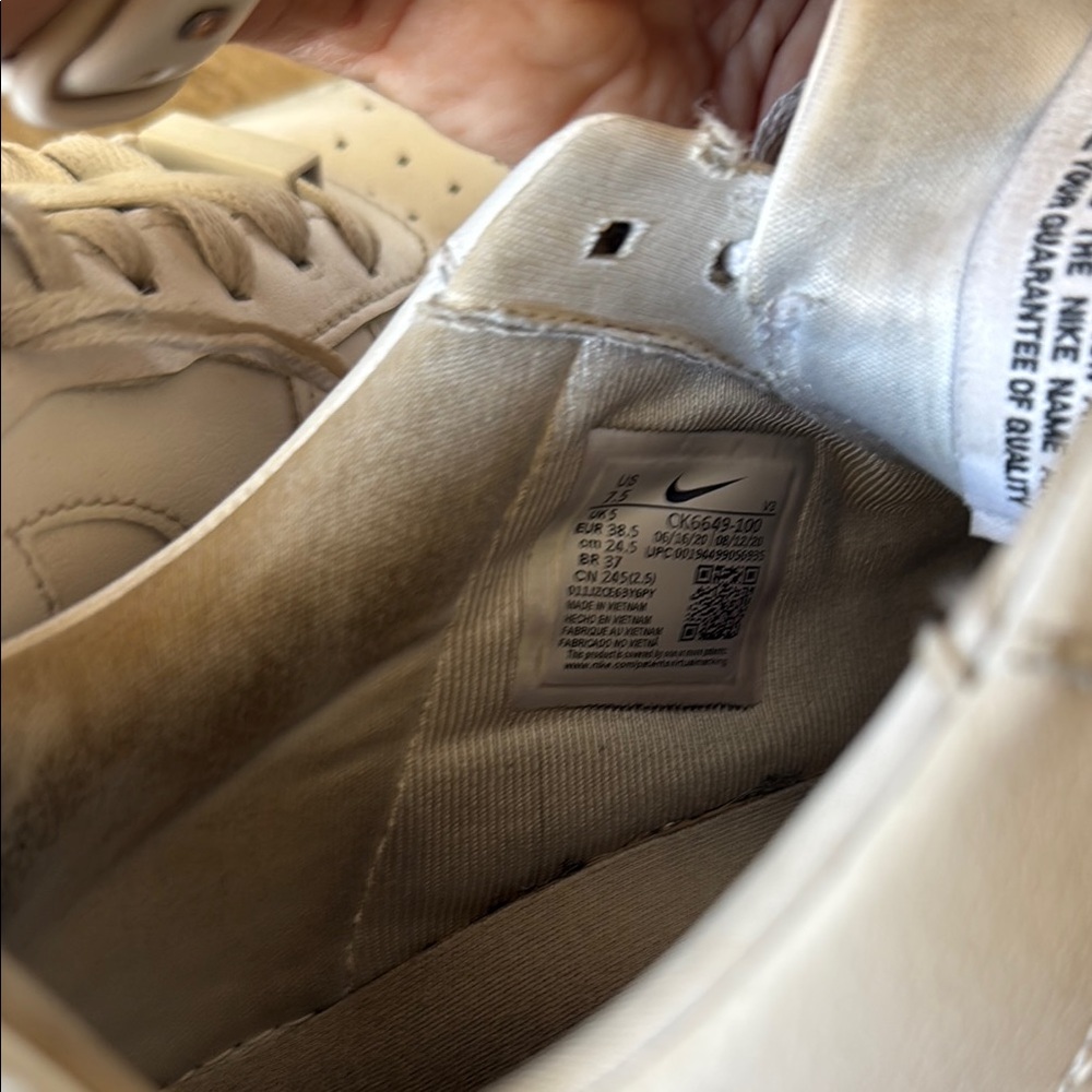 Nike White AF1 - Picture 4 of 5